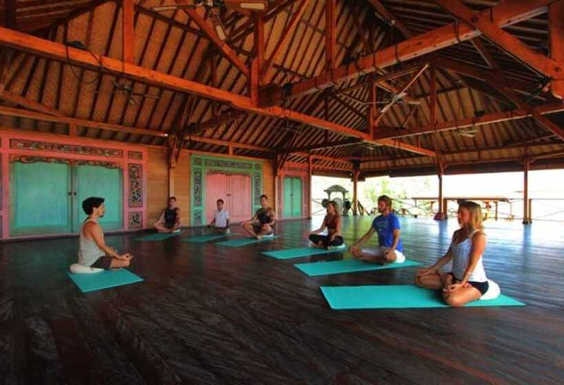 リゾートホテル Three Monkeys Villas