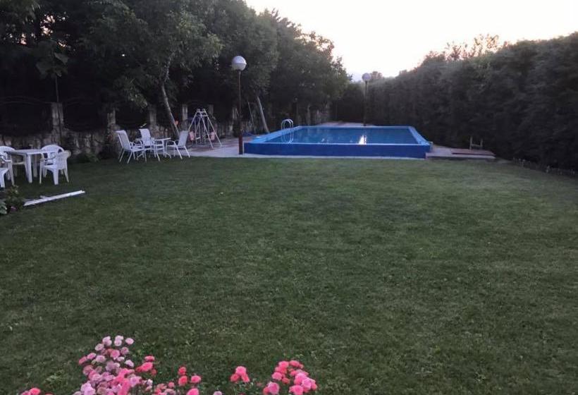 هتل Satelit Kumanovo