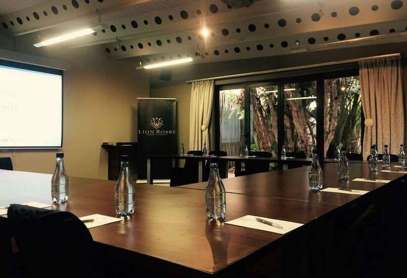 Singa Lodge   Lion Roars Hotels & Lodges