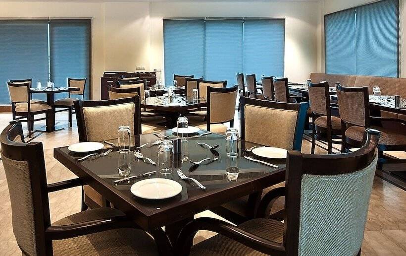 The Golden Palms Hotel And Spa