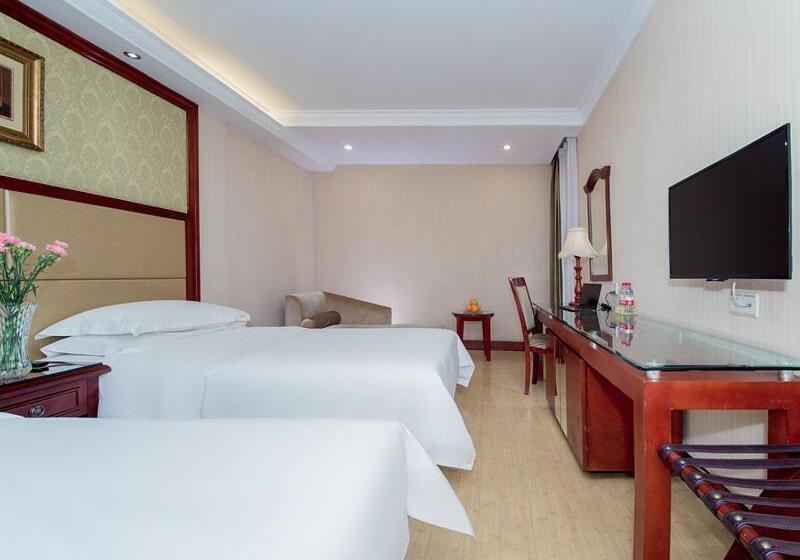 Vienna International Hotel Xiangyang Railway Station