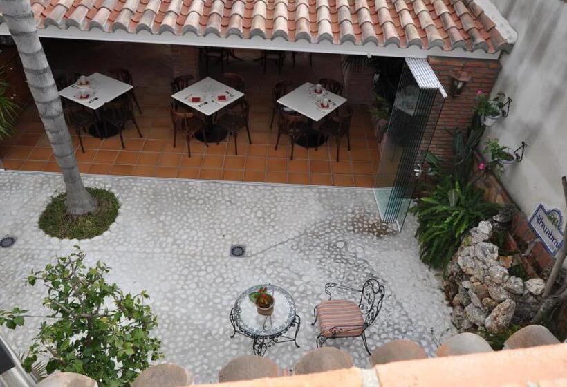 Welcome Inn Nerja Guest House Luxury Bed & Breakfast
