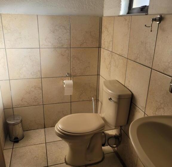 196 On Victoria Bed & Breakfast