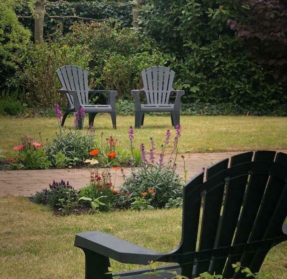 住宿加早餐 Het Opgemaakte Bed