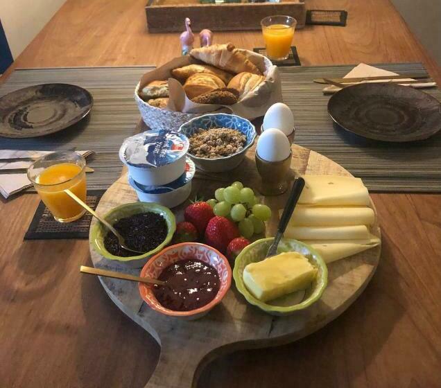 住宿加早餐 Het Opgemaakte Bed