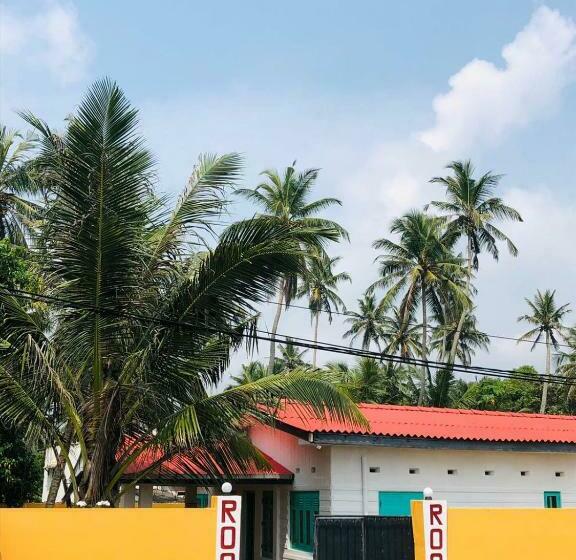 פנסיון Nadeek Guest House