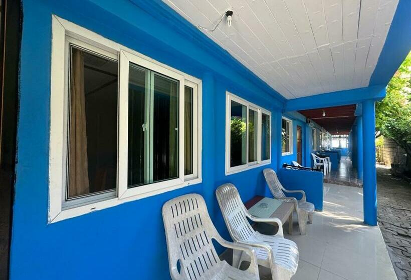 بنسيون Phiphi Film House