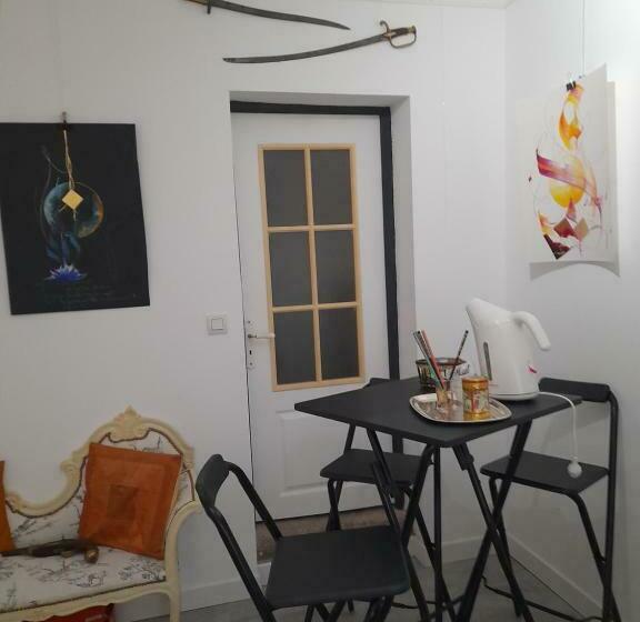 مبيت وإفطار La Chambre De Garance Et Ses Couleurs D Art