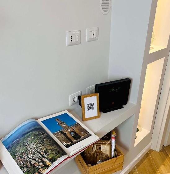 مبيت وإفطار Palazzo Raffaella Casa Vacanze