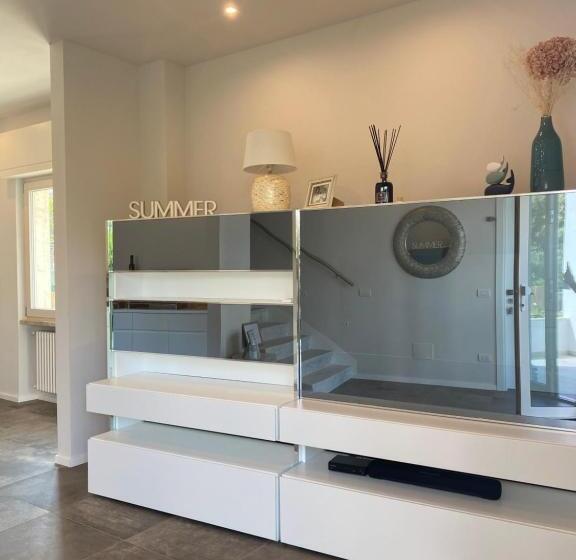 مبيت وإفطار Villa Derna Marina Di Pietrasanta