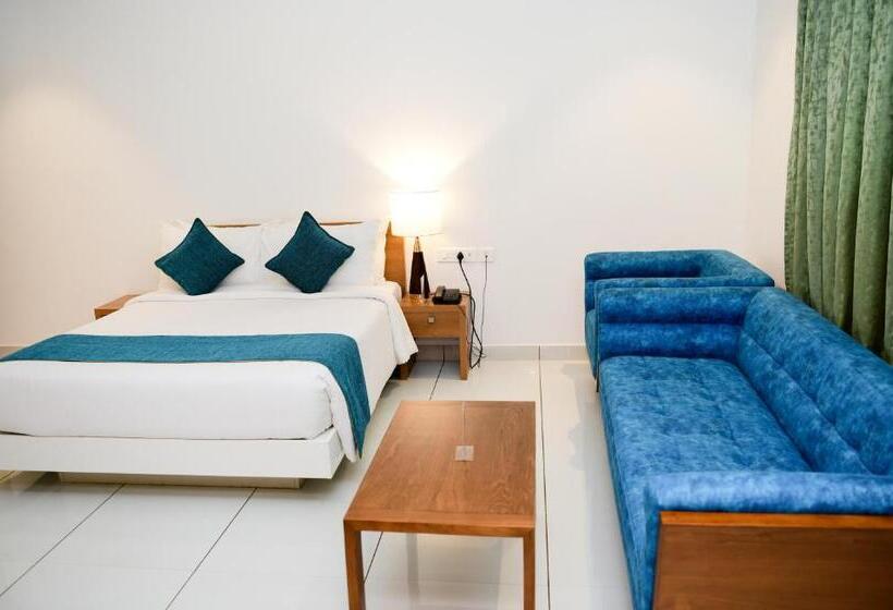 ホテル Harivaram Yuga