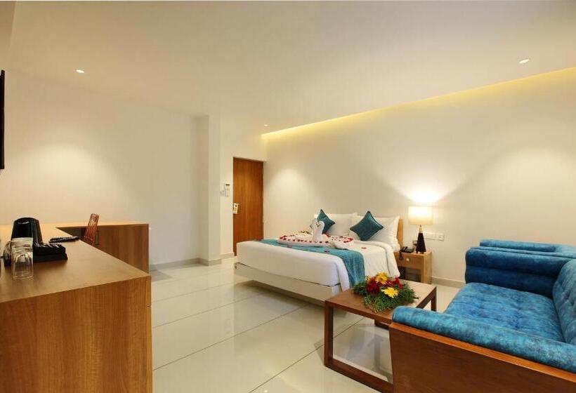 ホテル Harivaram Yuga