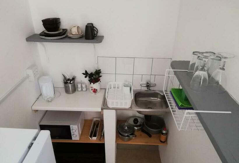 فندق Sheeprun Farmstay