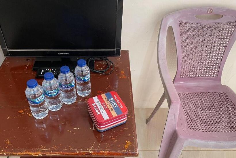 فندق Valencia Homestay Redpartner