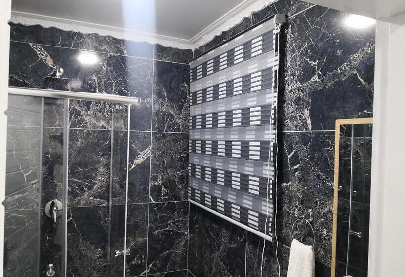 펜션 Chic Guest House & Solar System Free From Load Shedding