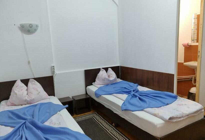 Пансион Leone