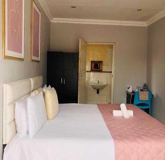 הוסטל Innoview Lodge