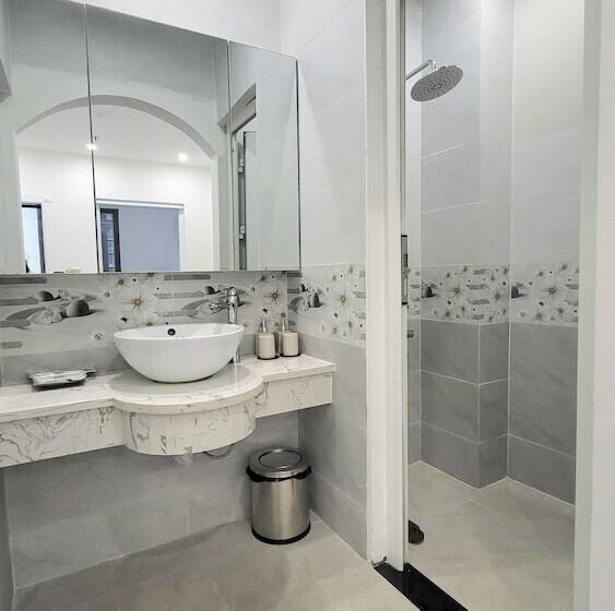 Amy Hotel And Apartment Hue