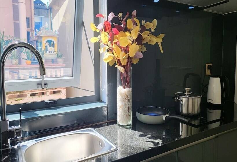 Amy Hotel And Apartment Hue