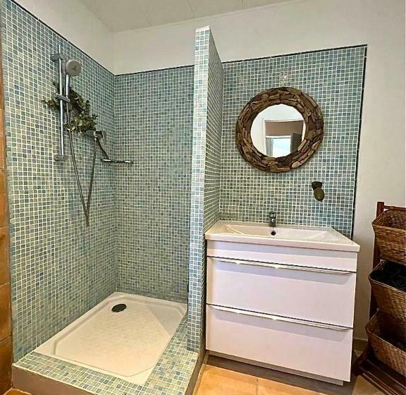 ベッドアンドブレックファースト Clos De La Bellevue