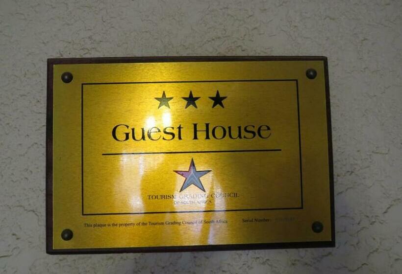 צימר Kgatholoha Guest House