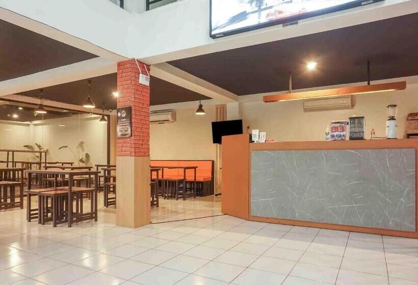 Отель Collection O 91226 M Kostel Syariah