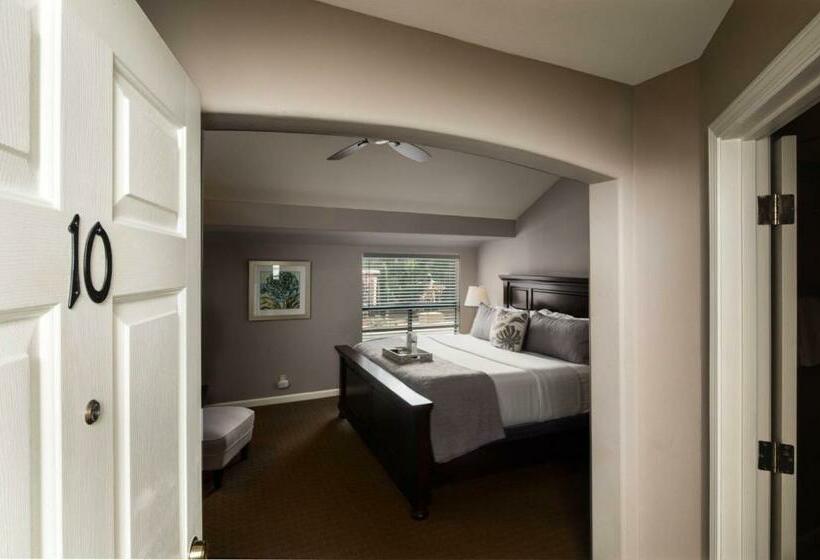 Отель Inn Above Oak Creek Sedona