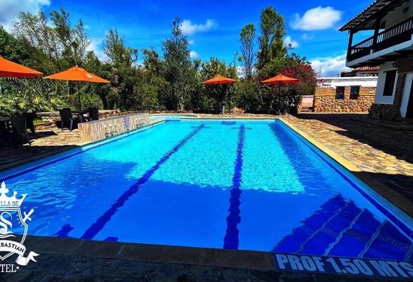 هتل La Villa De San Sebastian