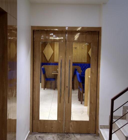 Отель Nova Pride