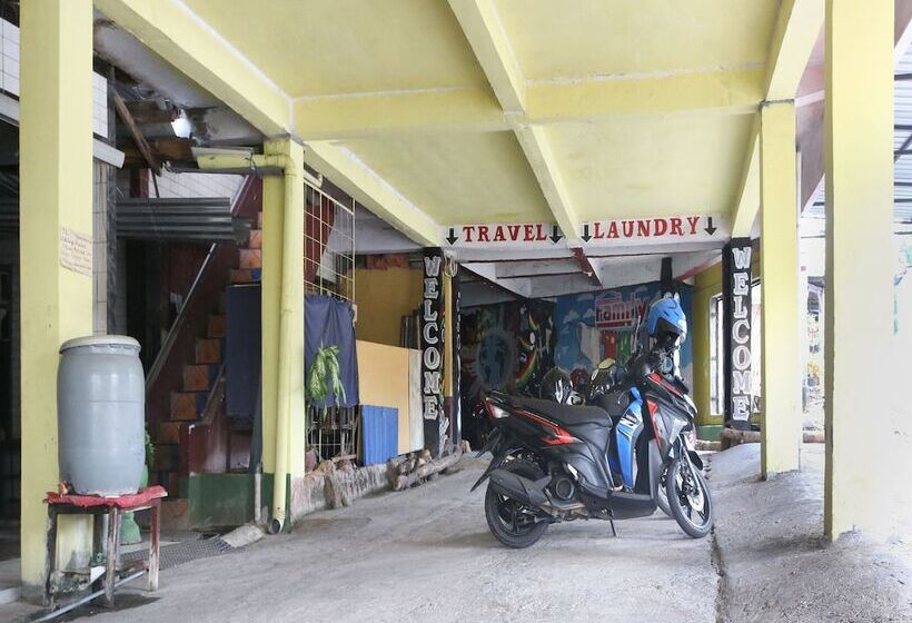 Spot On 91212 Hotel Kelimutu