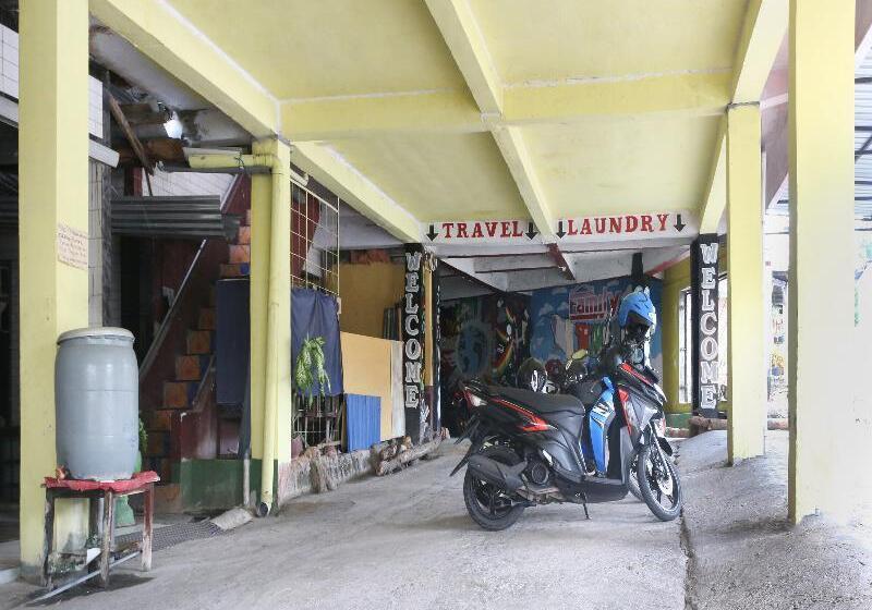 Spot On 91212 Hotel Kelimutu