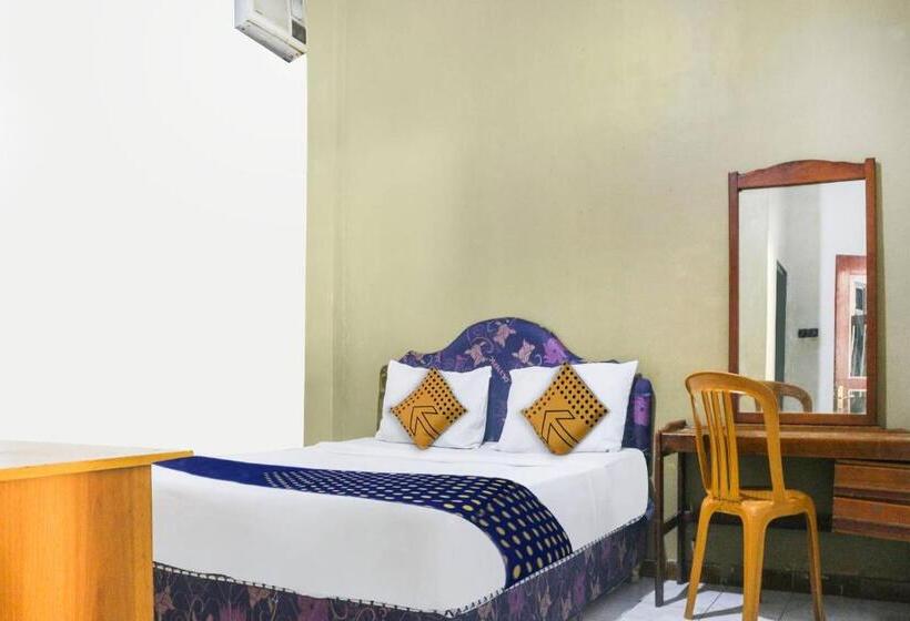 Spot On 91212 Hotel Kelimutu