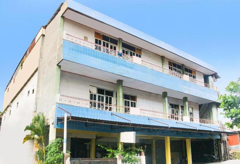 Spot On 91212 Hotel Kelimutu