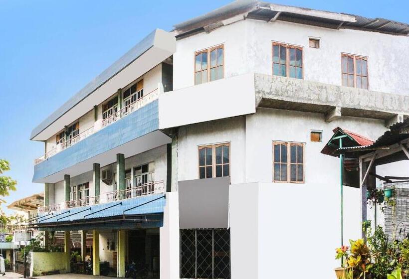 Spot On 91212 Hotel Kelimutu