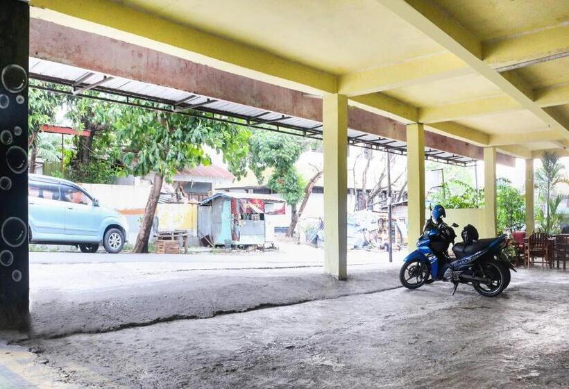 Spot On 91212 Hotel Kelimutu