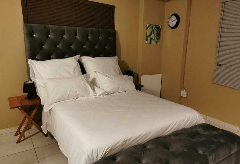 Пансион Lala Bush