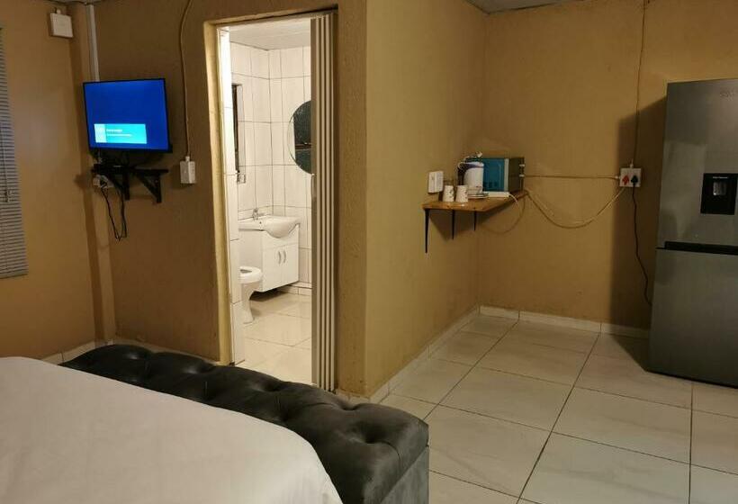 Пансион Lala Bush