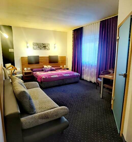 בית מלון כפרי Lion Blue Point