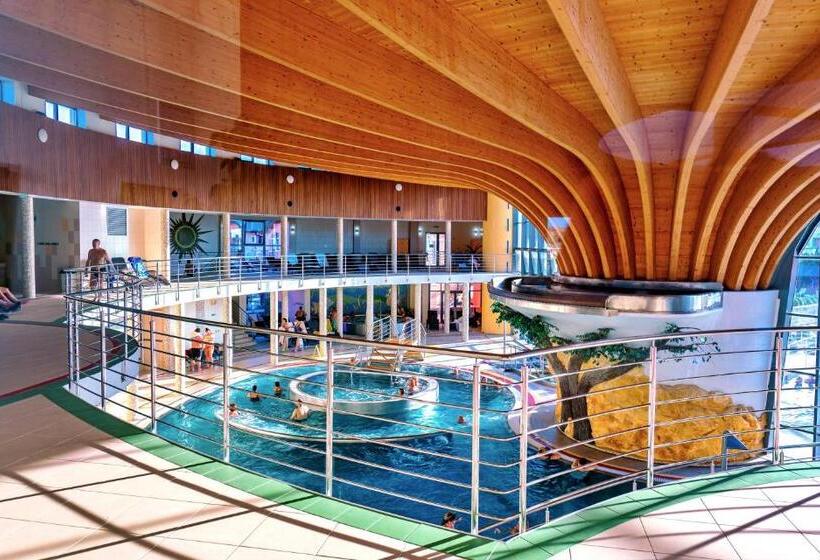 Пансион Penzión Quatro Ii 250m Od Kúpaliska