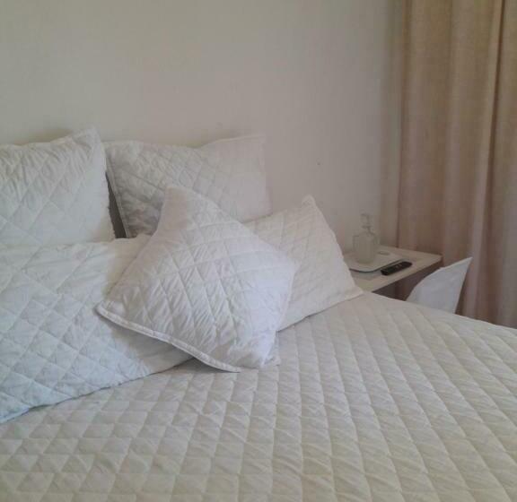 פנסיון Sunset Guesthouse   Mthatha