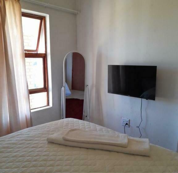 פנסיון Sunset Guesthouse   Mthatha