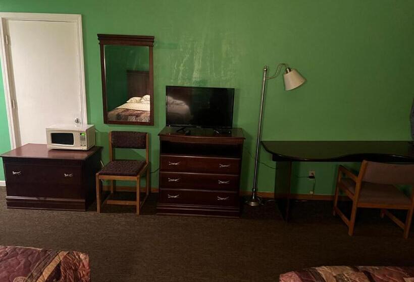 Town & Country Motel