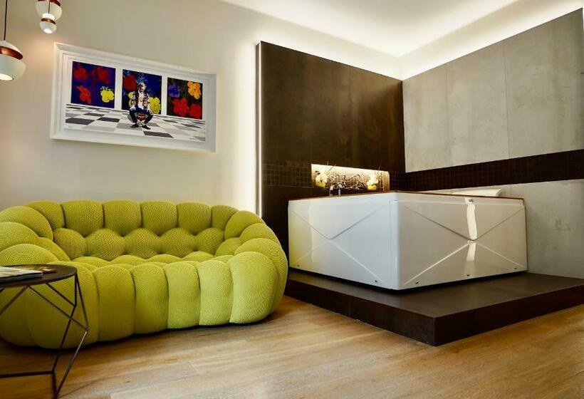 تختخواب و صبحانه Arbiter Suite Milano