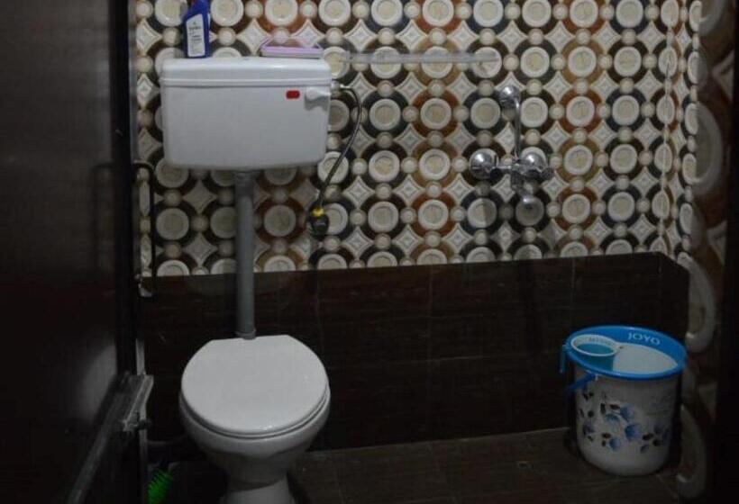 مبيت وإفطار Guleria Cottages