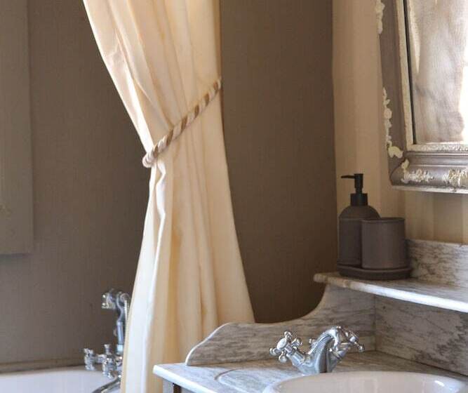 مبيت وإفطار Maison Sumiane