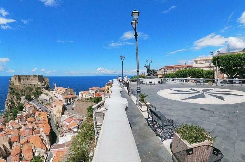 住宿加早餐 Scilla Centro