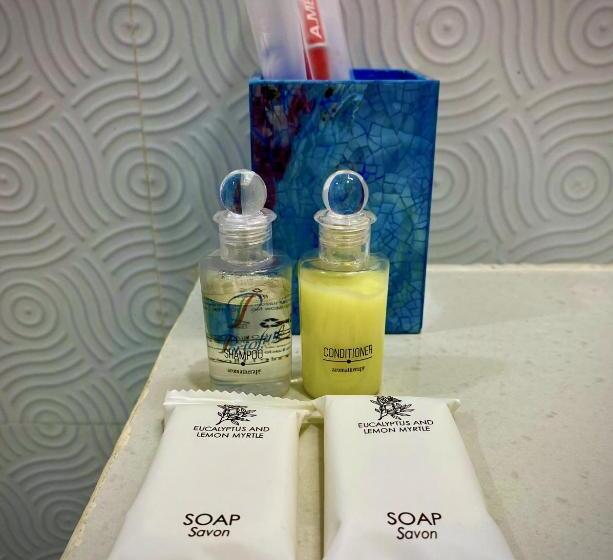 تختخواب و صبحانه Sparrow S Nest