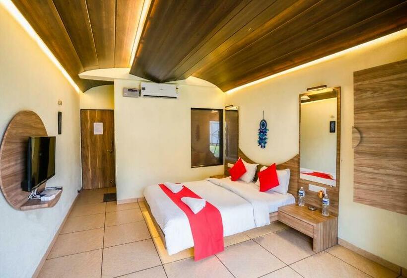 فندق Eleven Petals Resort