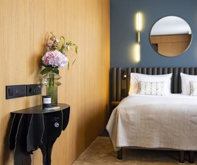 Отель Howard Sur Seine  Asnieres Paris La Defense