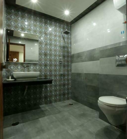 호텔 Katra Grand A Unit Of Mal Mai Group